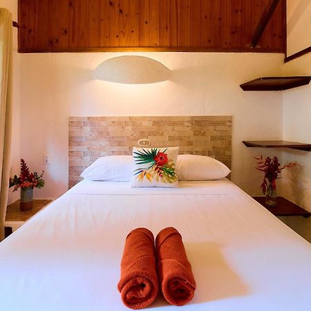 Cabinas Montesol Puerto Viejo de Talamanca エクステリア 写真