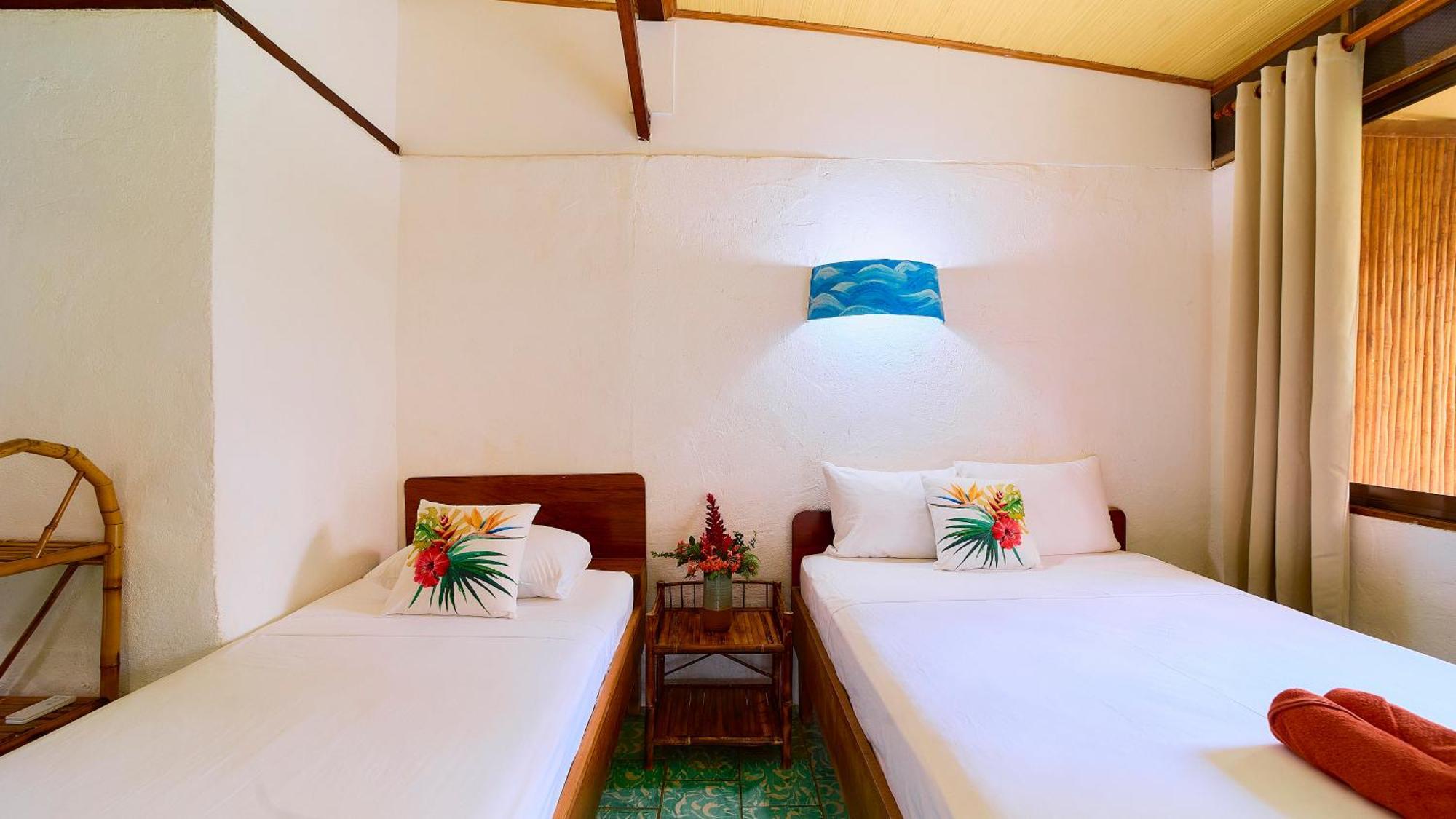 Cabinas Montesol Puerto Viejo de Talamanca エクステリア 写真