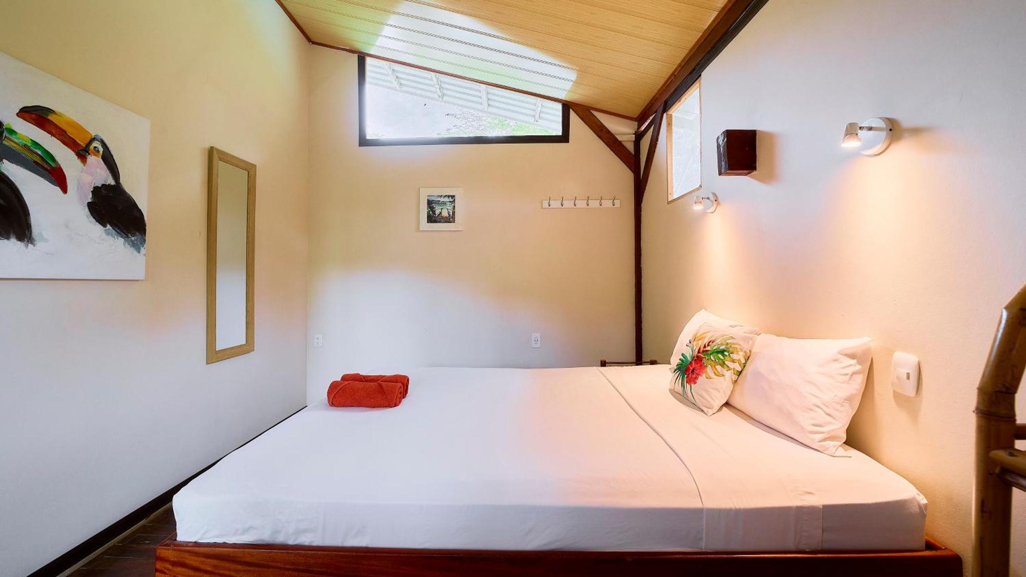 Cabinas Montesol Puerto Viejo de Talamanca エクステリア 写真