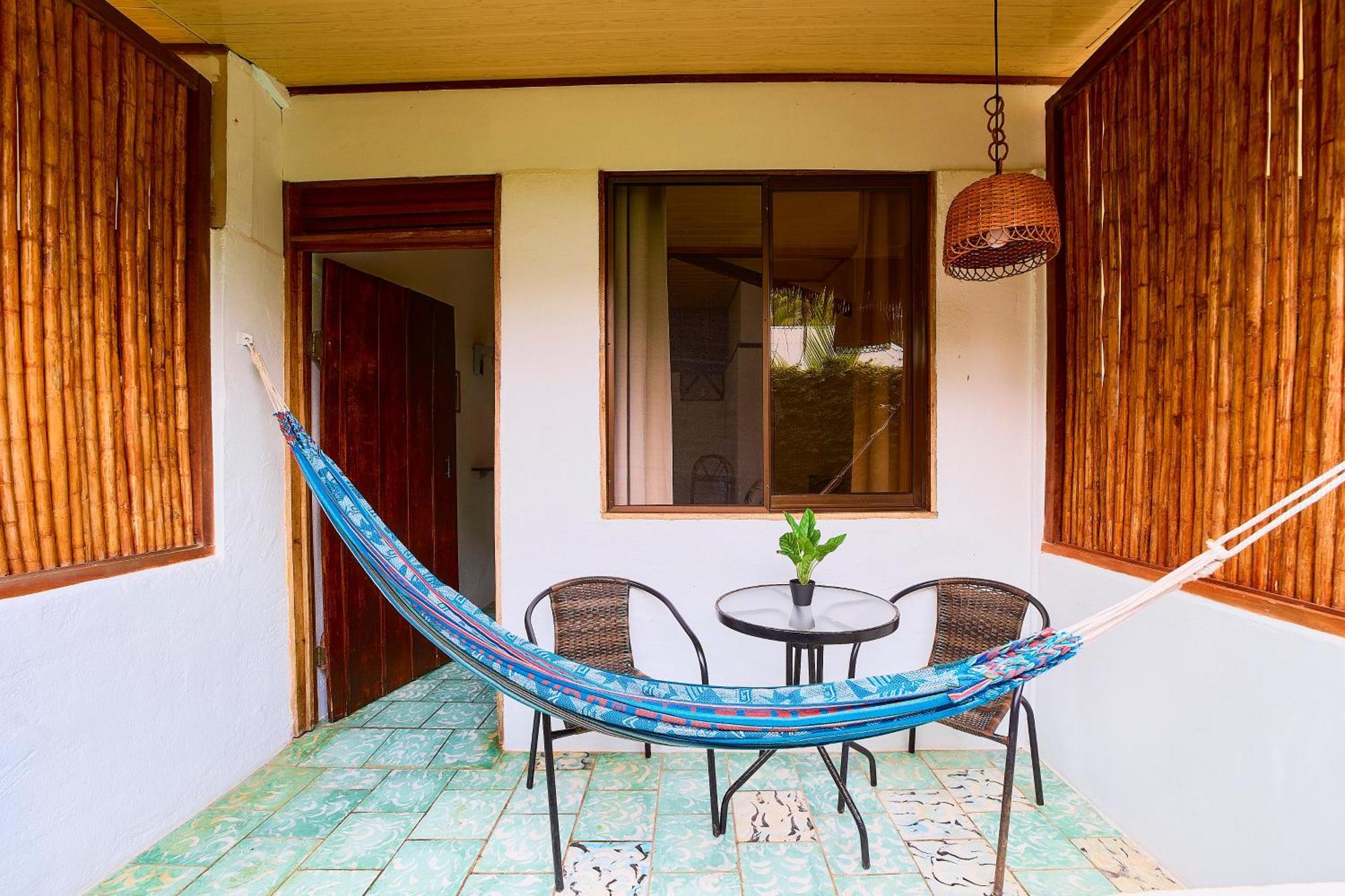 Cabinas Montesol Puerto Viejo de Talamanca エクステリア 写真