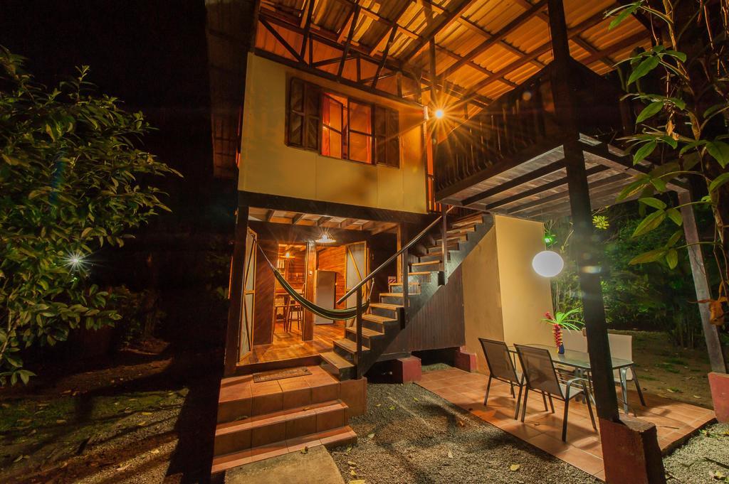 Cabinas Montesol Puerto Viejo de Talamanca エクステリア 写真
